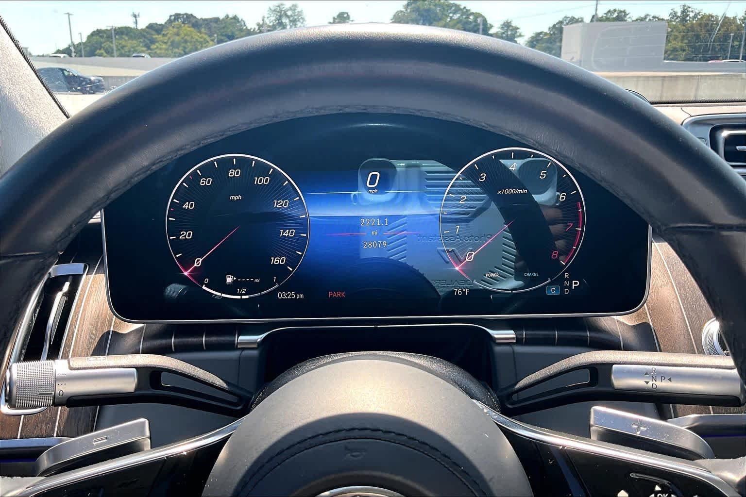Used 2022 MANUFAKTUR Diamond White Mercedes-Benz S 500 image 26