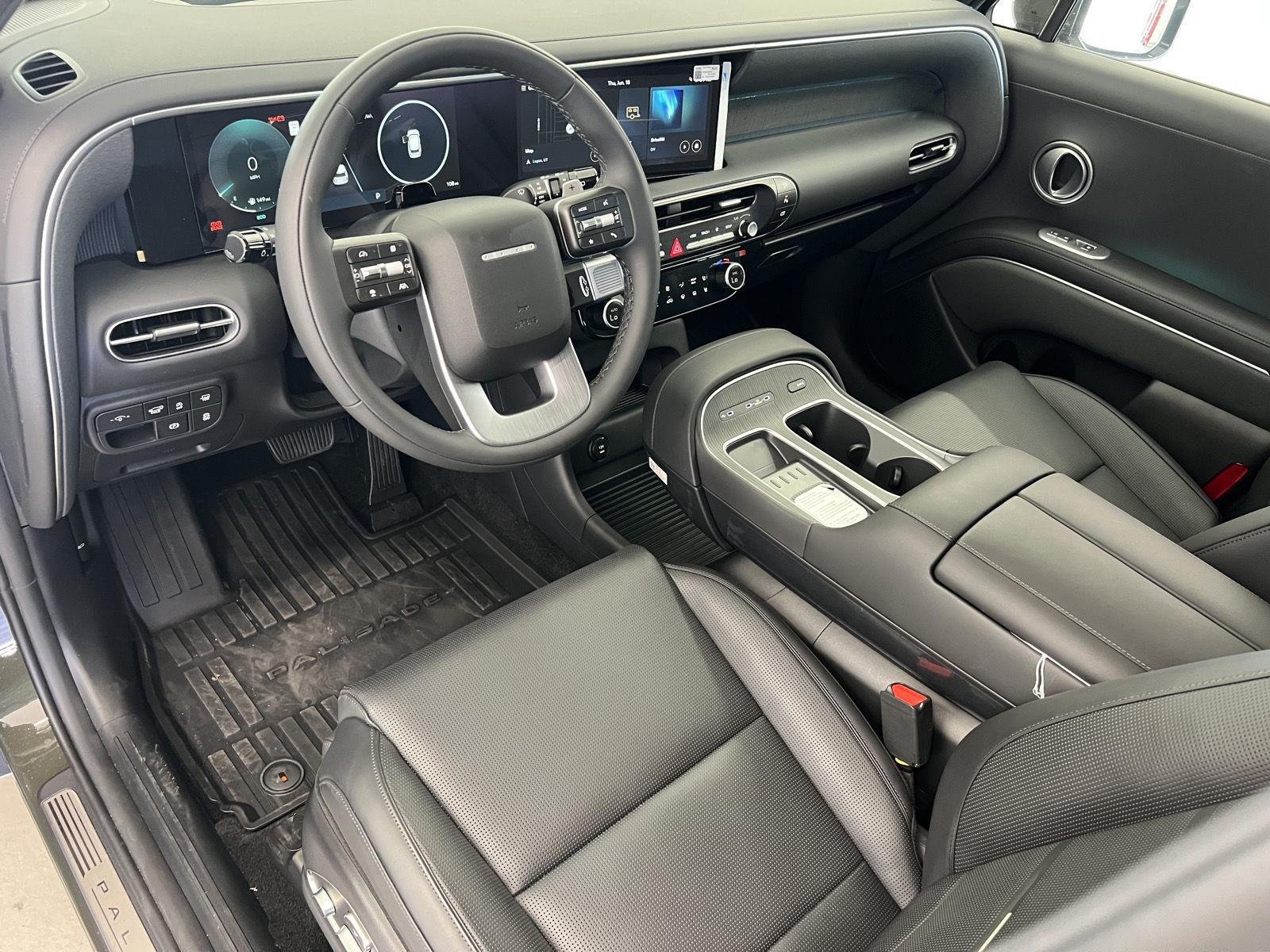 Used 2026 Titan Green Hyundai Calligraphy image 13