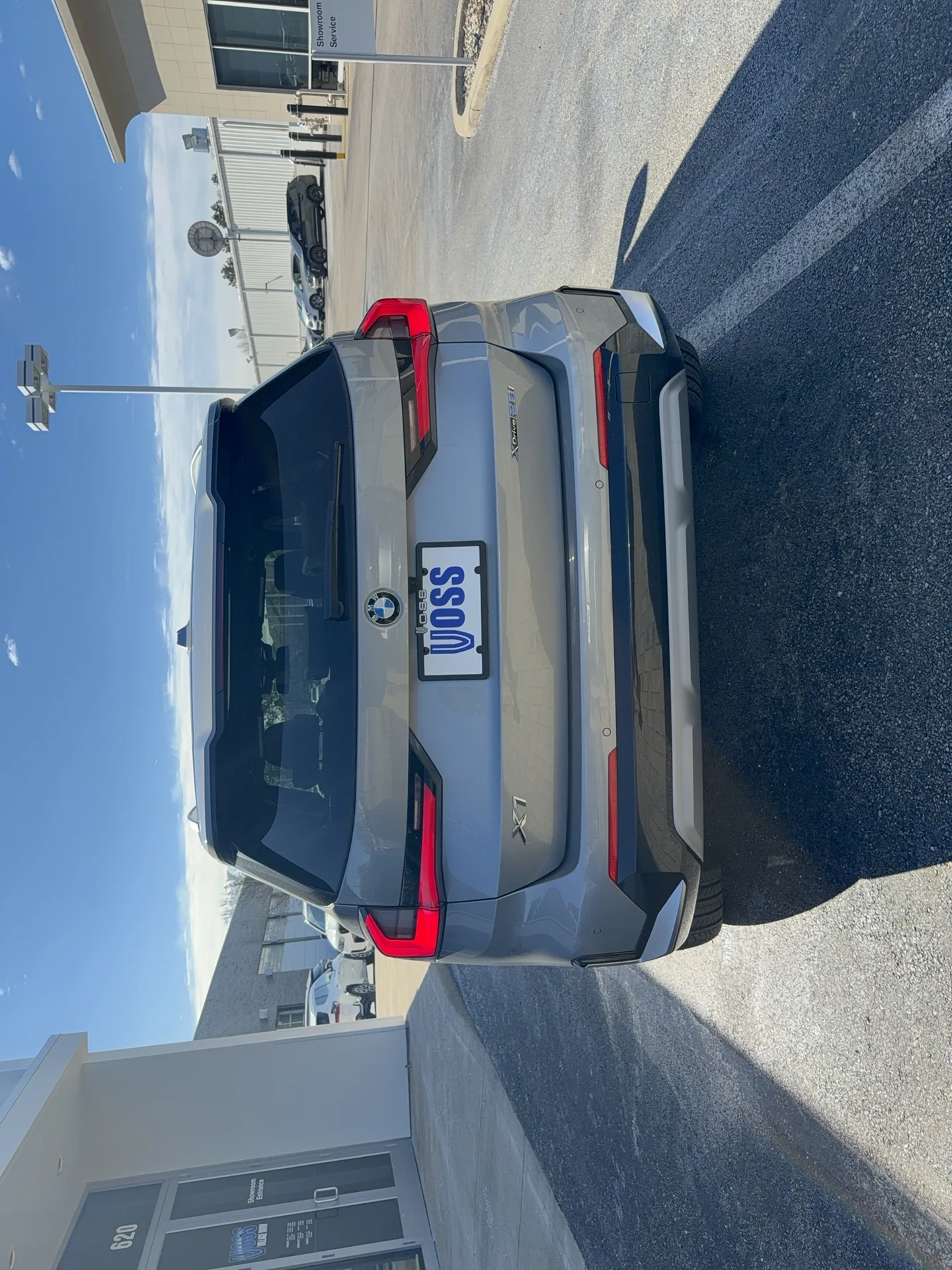 New 2026 Space Silver Metallic BMW xDrive28i image 4
