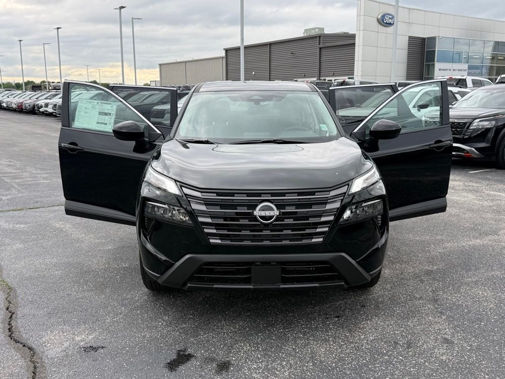 New 2026 Super Black Nissan SV image 21
