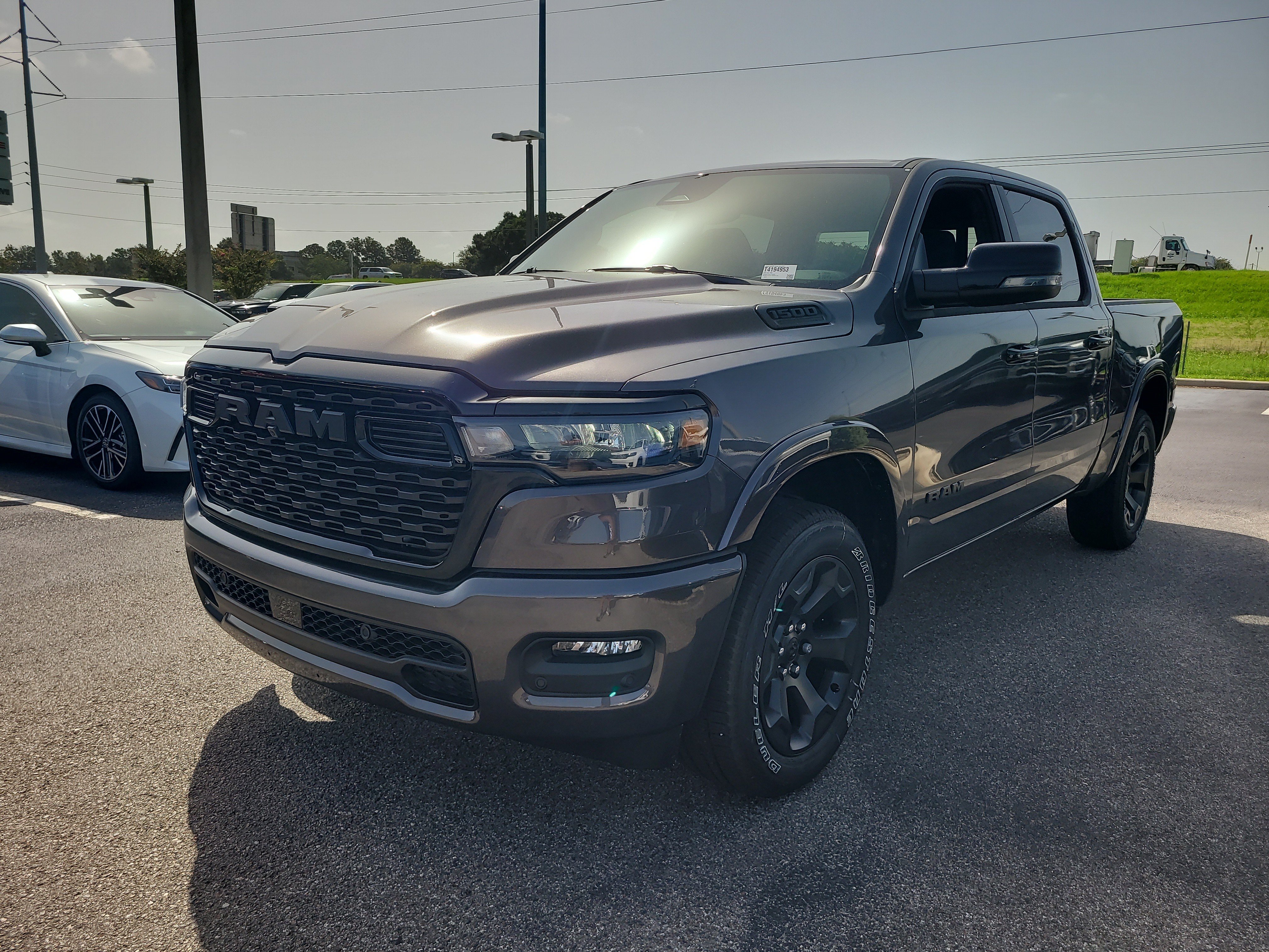 New 2026 Granite Crystal Metallic Clear-Coat Exterior Paint RAM Big Horn image 4