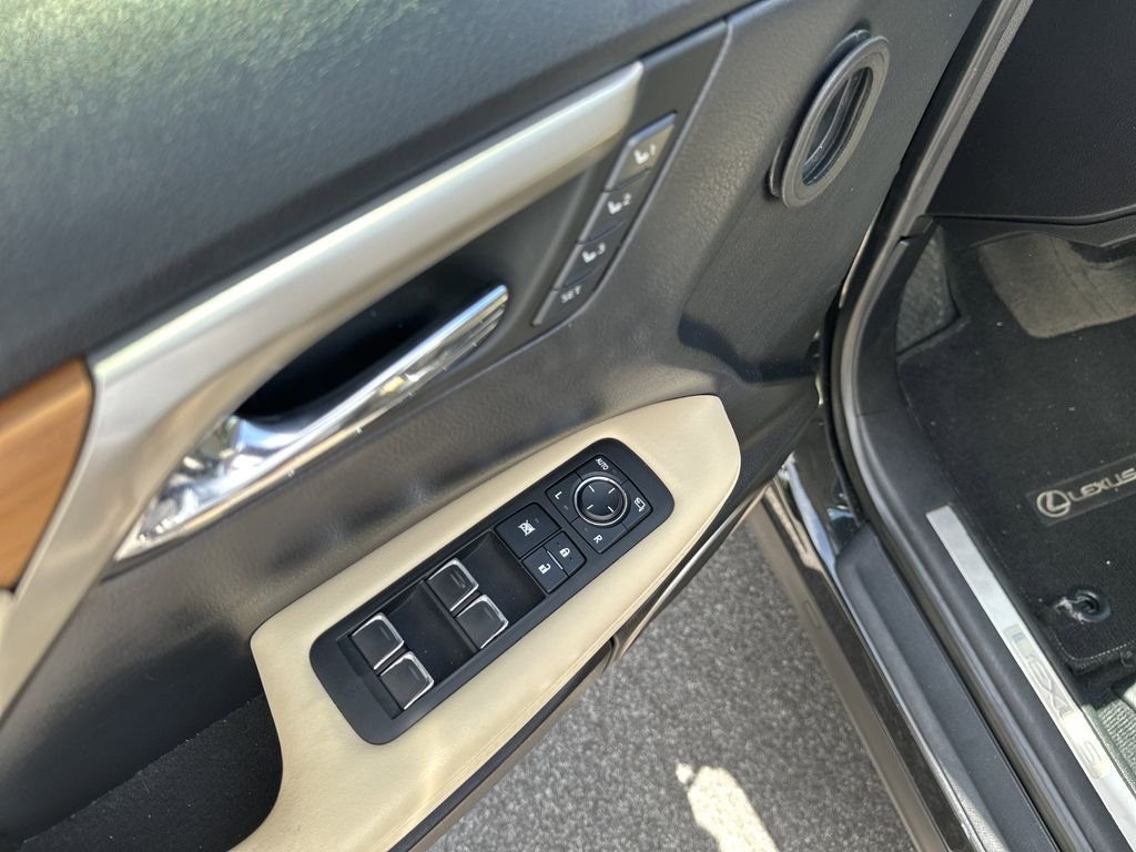 2021 Lexus RX 350 - Photo 15