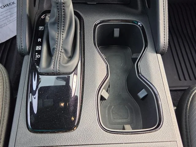Used 2022  Nissan PRO-4X image 19
