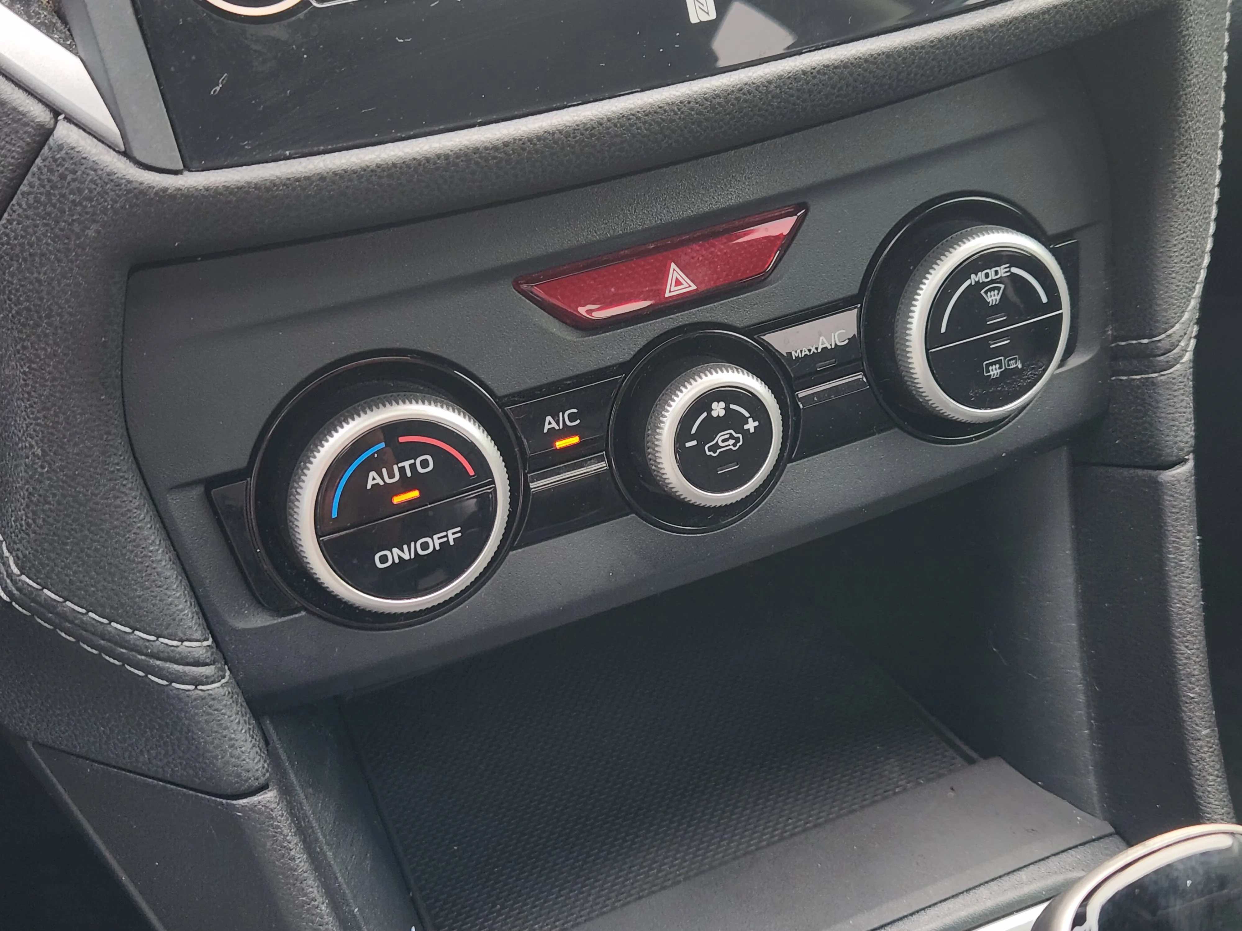Used 2018 Heritage Blue Metallic Subaru 2.0i Limited image 20