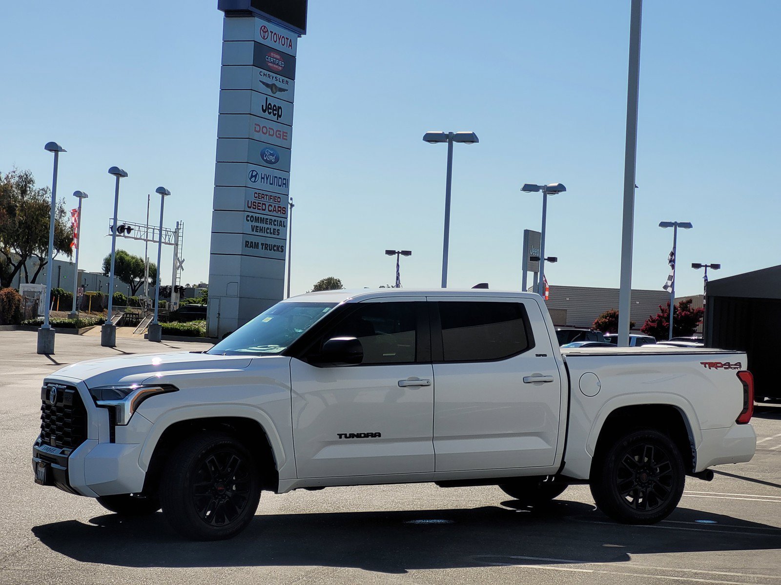 Used 2024  Toyota SR5 image 7