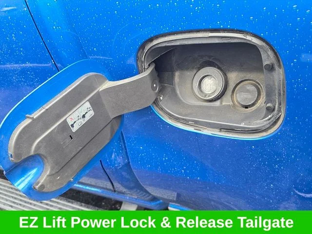 Used 2022 Blue Chevrolet Custom image 22