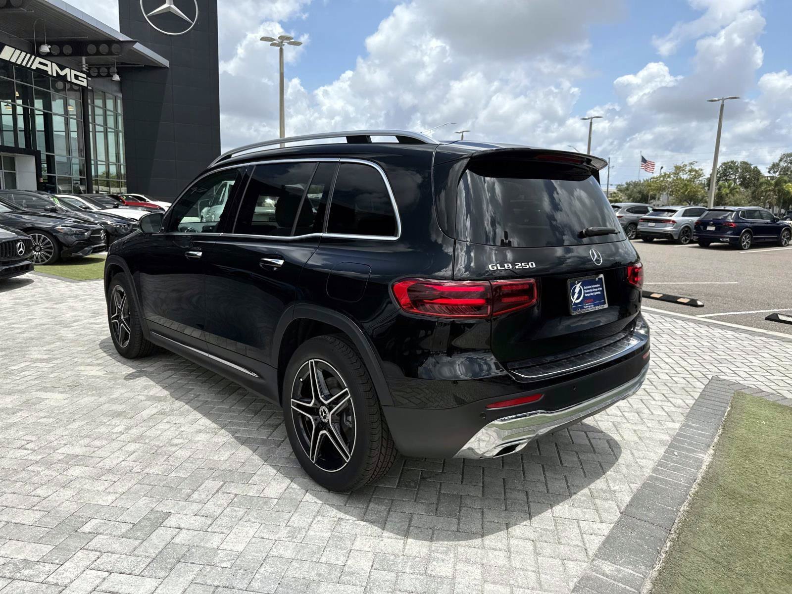 New 2026 Black Mercedes-Benz 250 SUV image 4