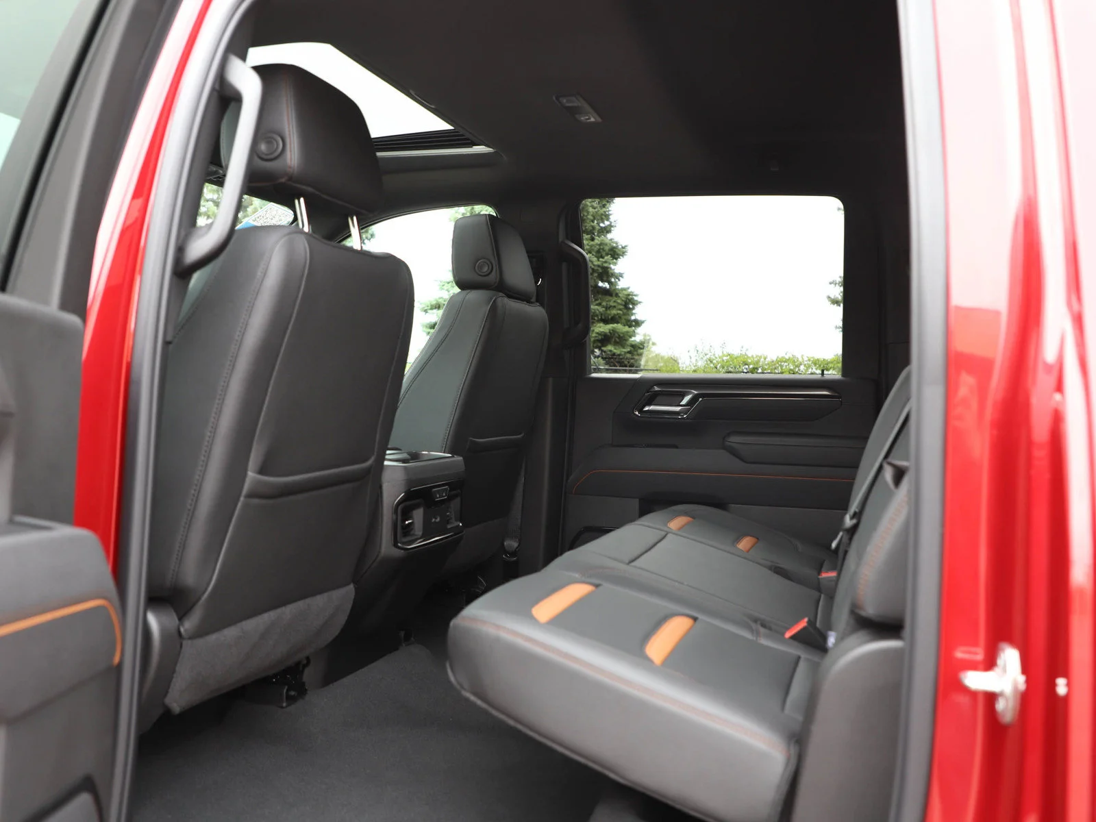 Used 2026 Volcanic Red Tintcoat GMC AT4 image 17