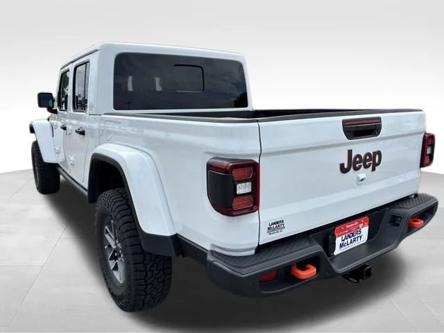 New 2026 Bright White Clear-Coat Exterior Paint Jeep Mojave image 4