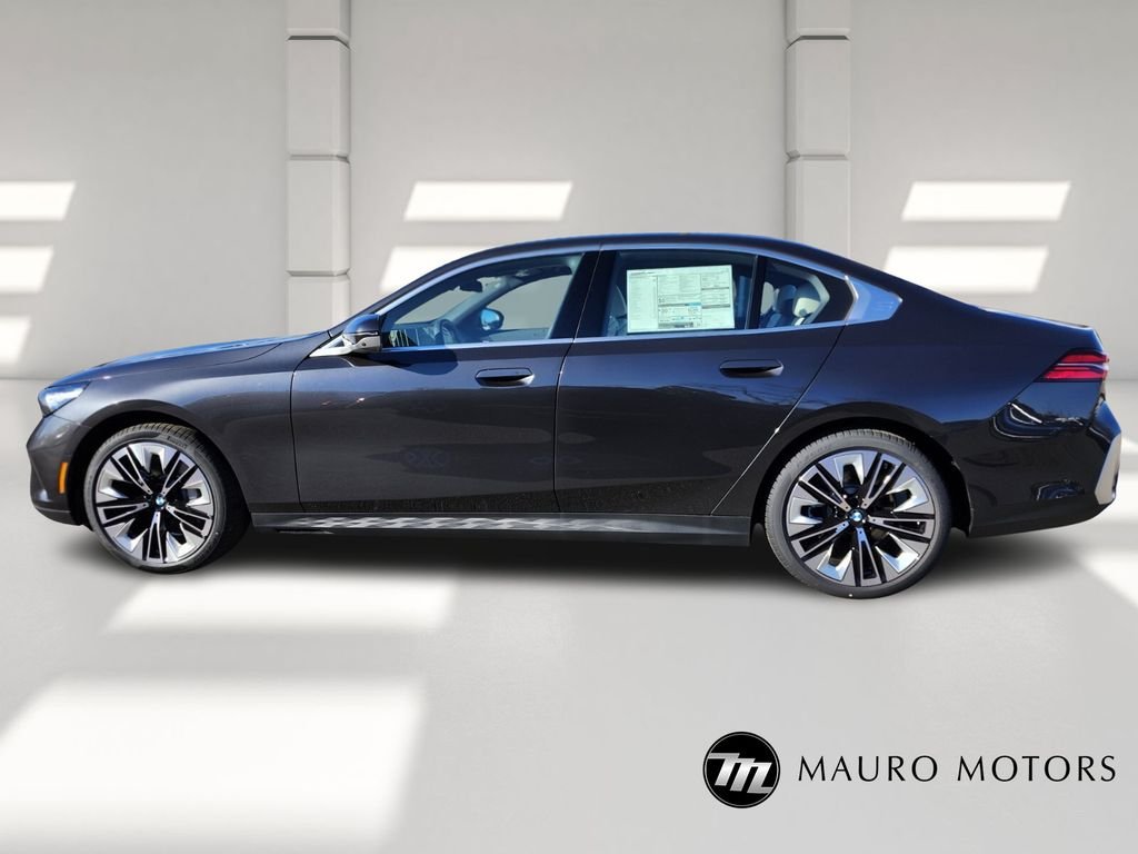 Used 2026 Gray BMW 530i xDrive image 6