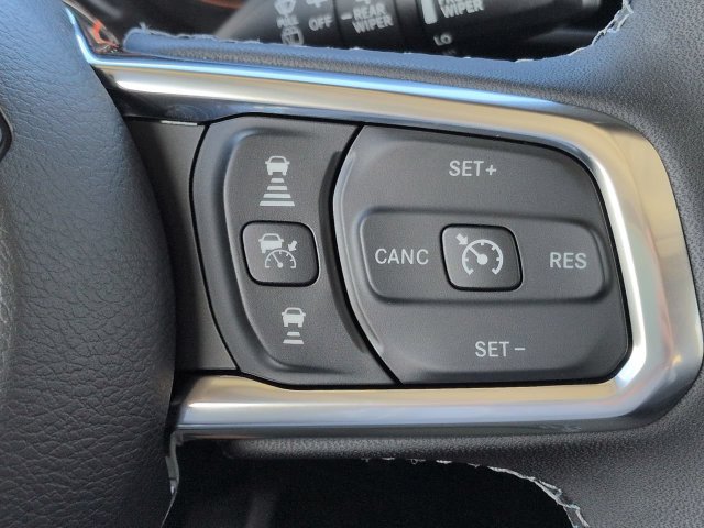 New 2027 Bright White Clear-Coat Paint Jeep Sahara image 27
