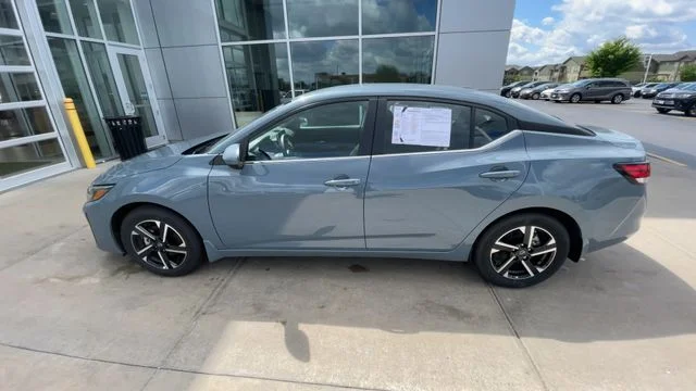 2025 Nissan Sentra SV - Photo 7