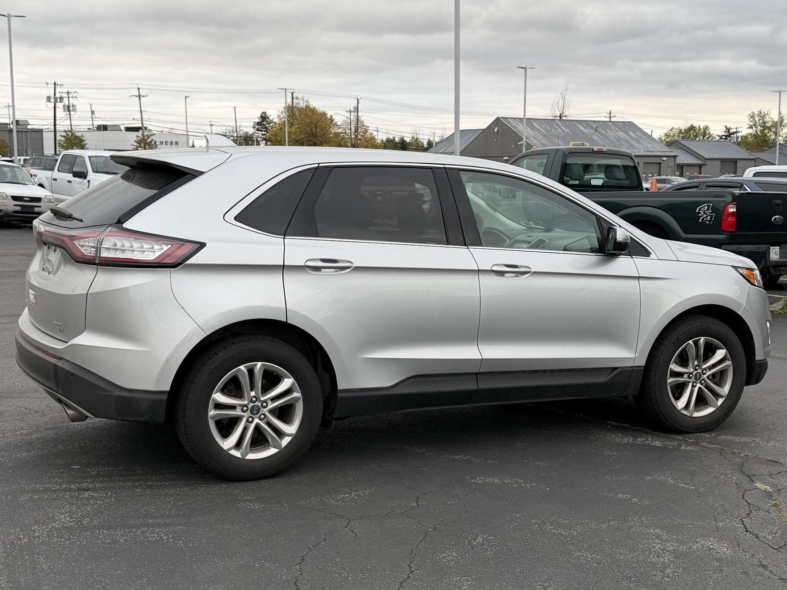Used 2018 Ingot Silver Ford SEL image 4