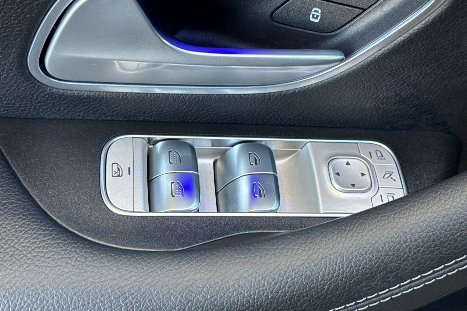 New 2026 MANUFAKTUR Alpine Grey Mercedes-Benz GLS 450 image 27