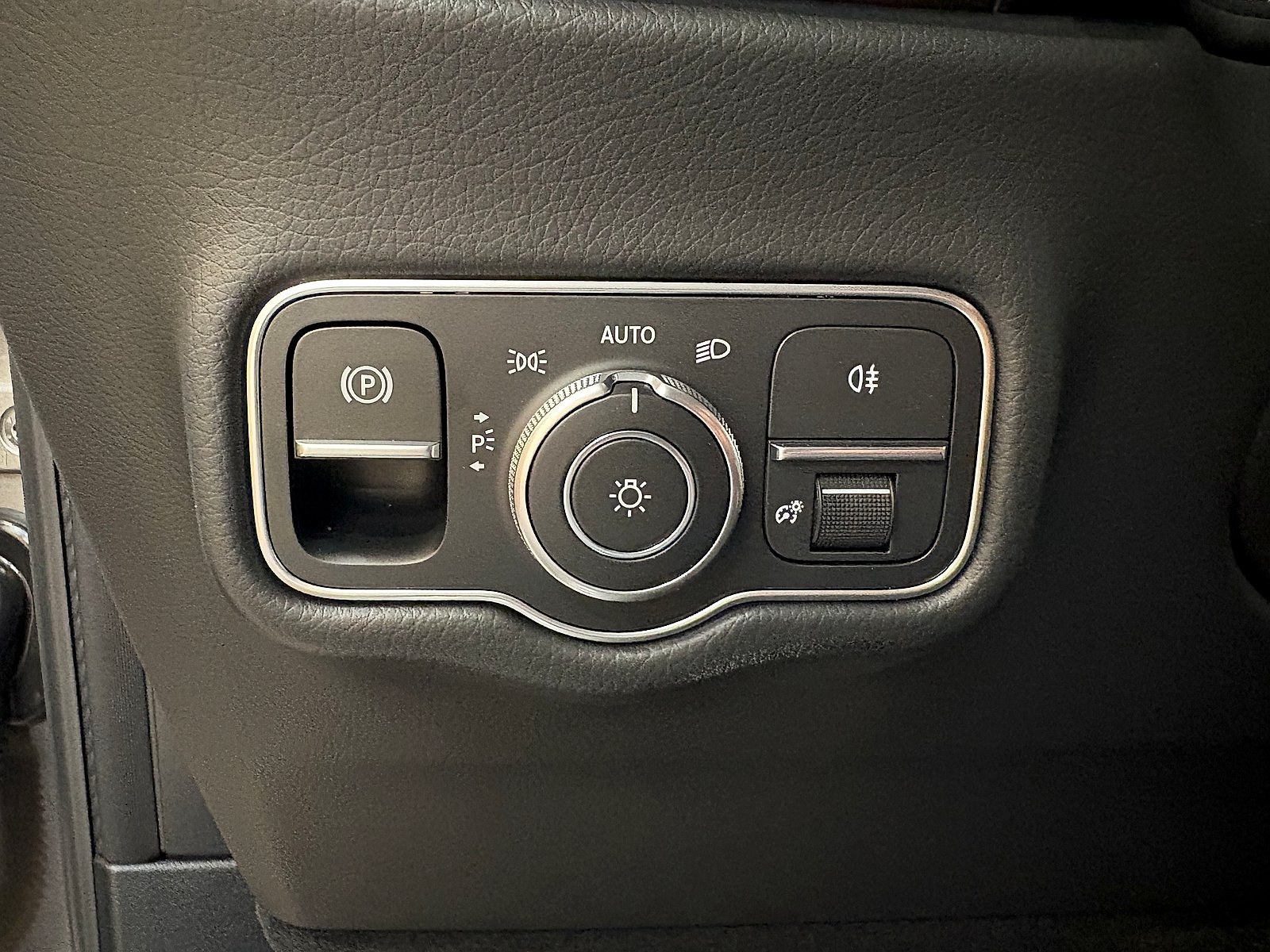 New 2027 Mojave Silver Mercedes-Benz AMG® G 63 image 23