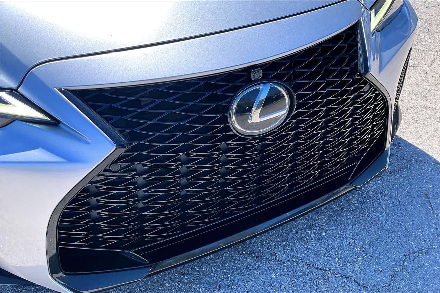 2023 Lexus IS 350 F SPORT - Photo 30