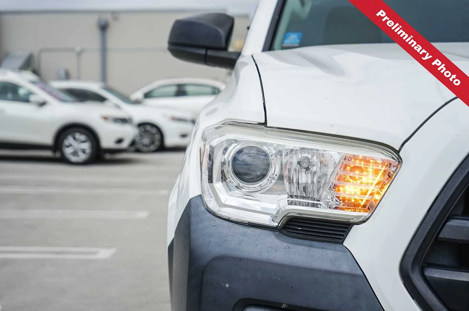 Used 2018 Super White Toyota SR image 4