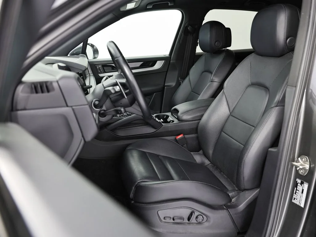 Used 2024 Gray Porsche  image 5