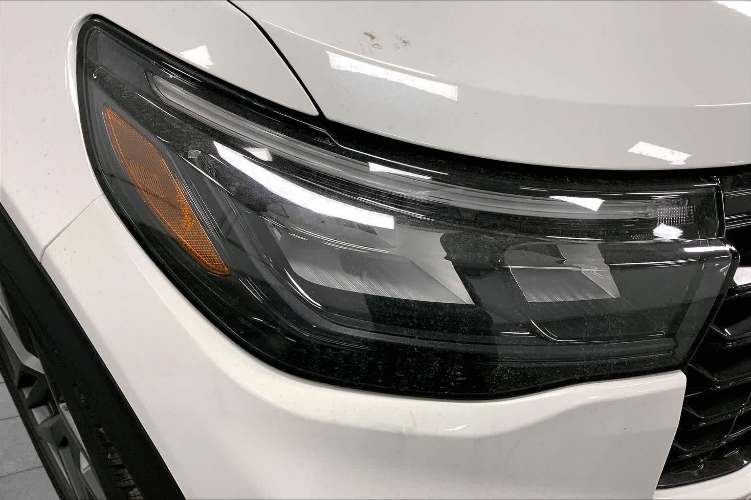New 2026 Star White Metallic Tri-Coat Ford ST image 13