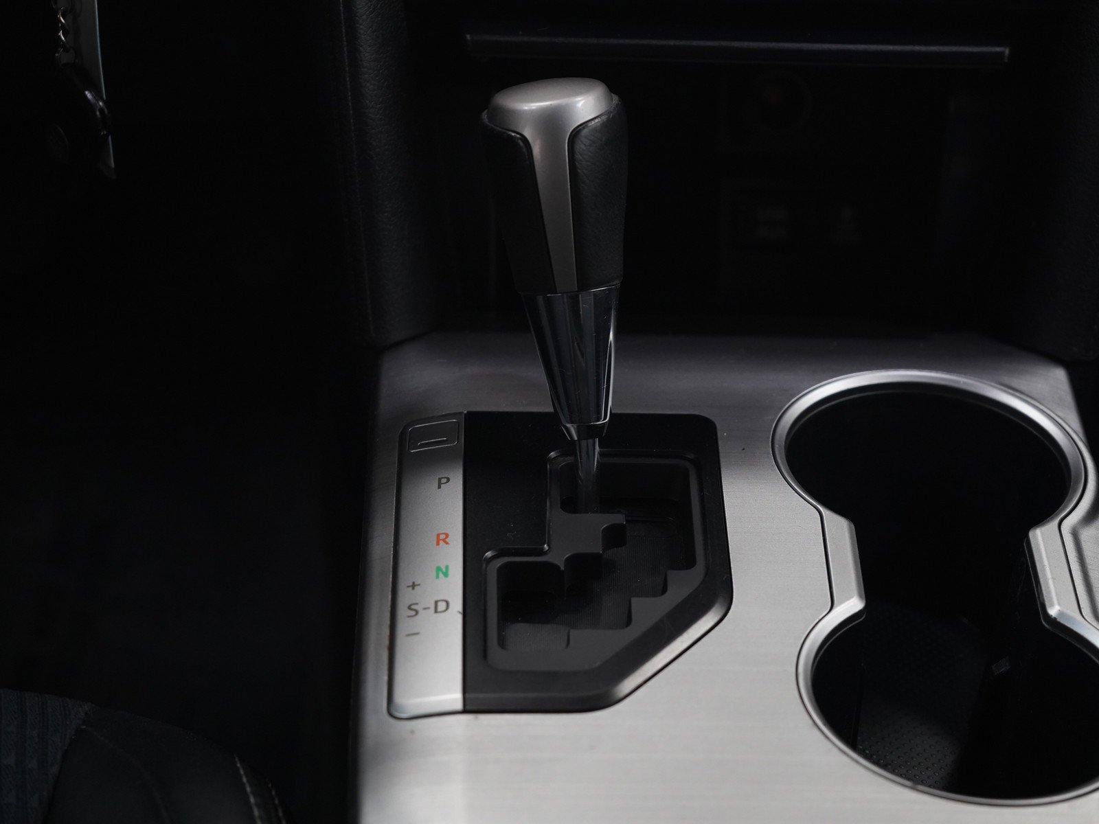 Used 2012 Magnetic Gray Metallic Toyota SE image 17