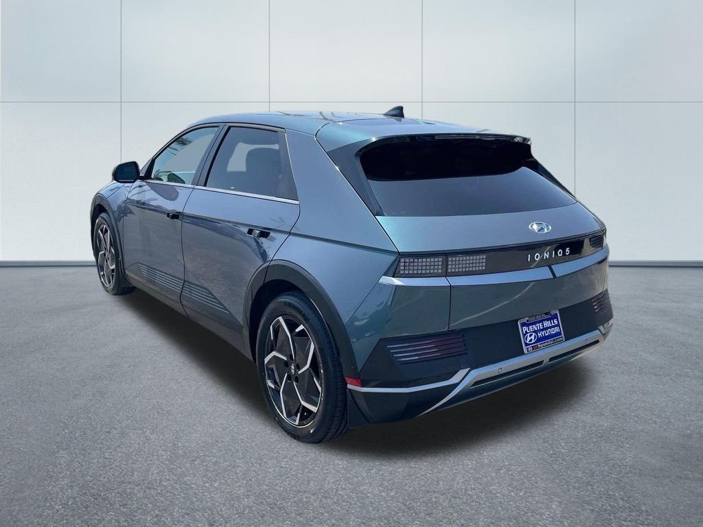 Certified Used 2024 Green Hyundai SEL image 4