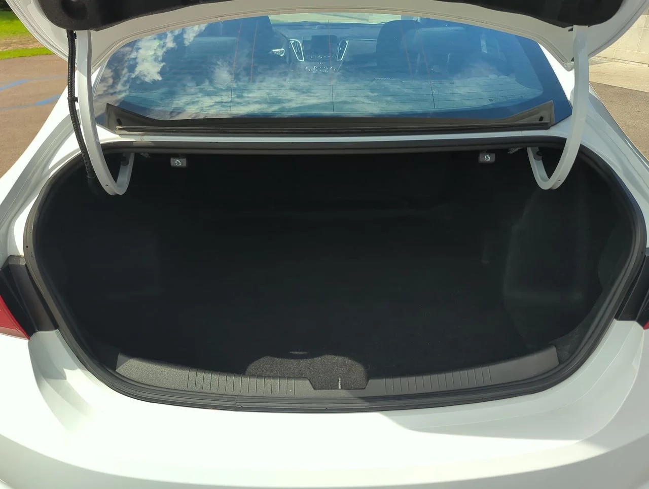 Used 2023 Summit White Chevrolet LT image 25