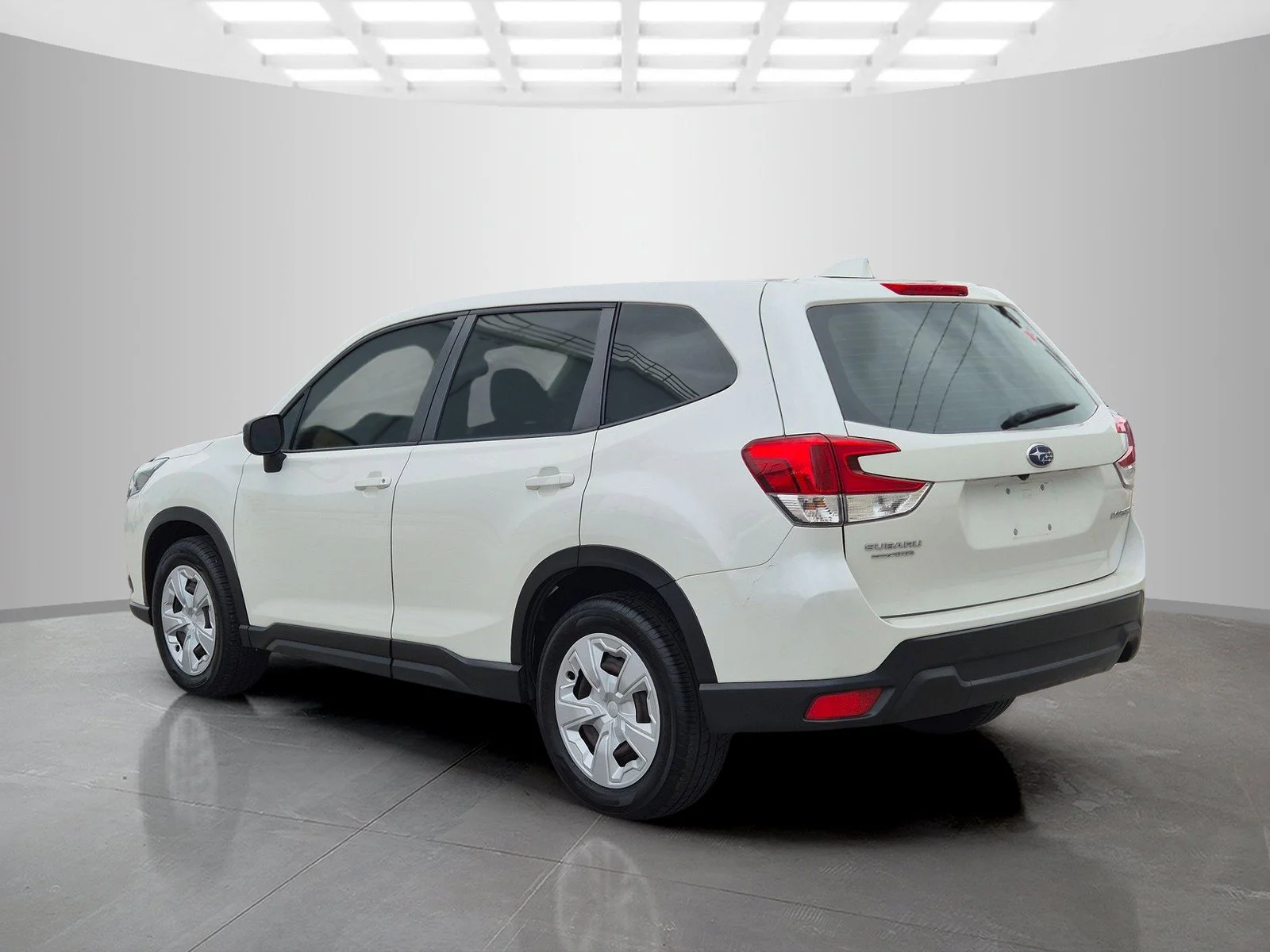Used 2022 1M5K/WHITE Subaru BASE image 5