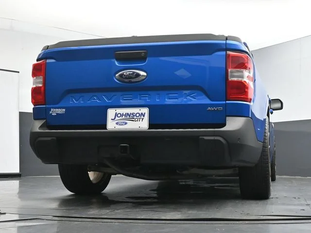 Used 2022 Blue Ford Lariat image 31