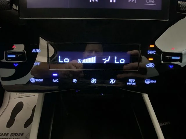 Used 2024 Black Hyundai SEL image 18
