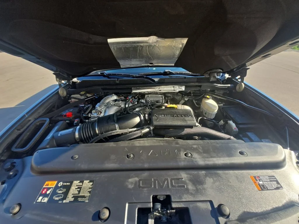 Used 2018 ONYX BLACK GMC Denali image 24