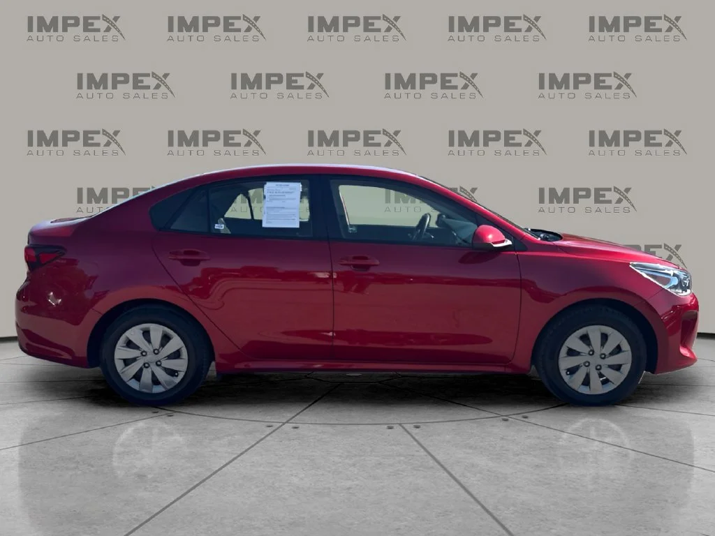 Used 2019 Red Kia S image 6