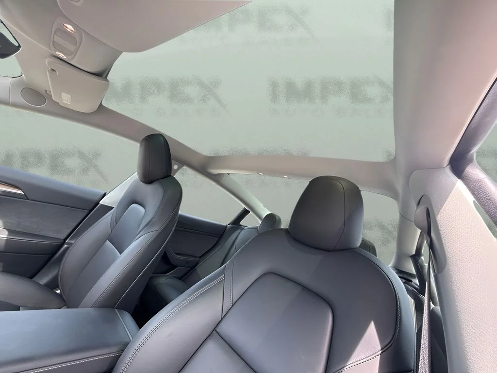 Used 2022 Red Tesla Long Range image 6