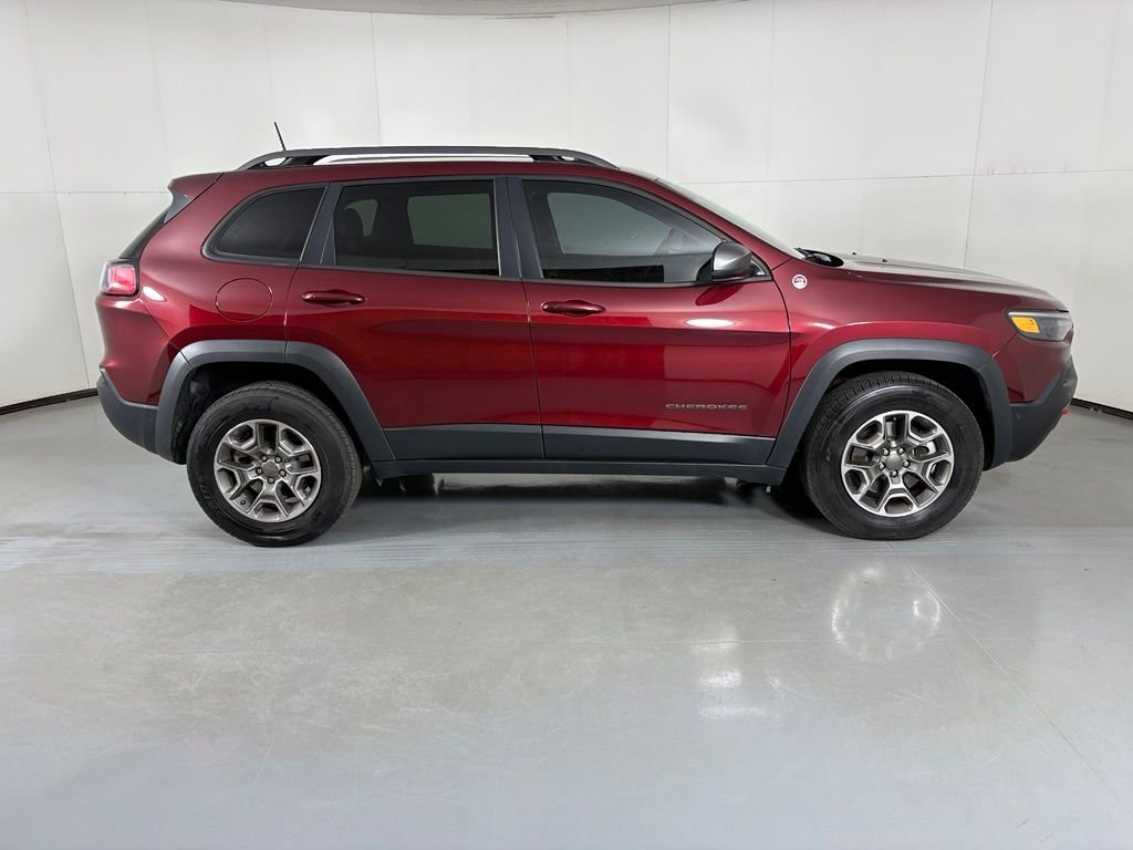 Used 2021 Red Jeep Trailhawk image 9