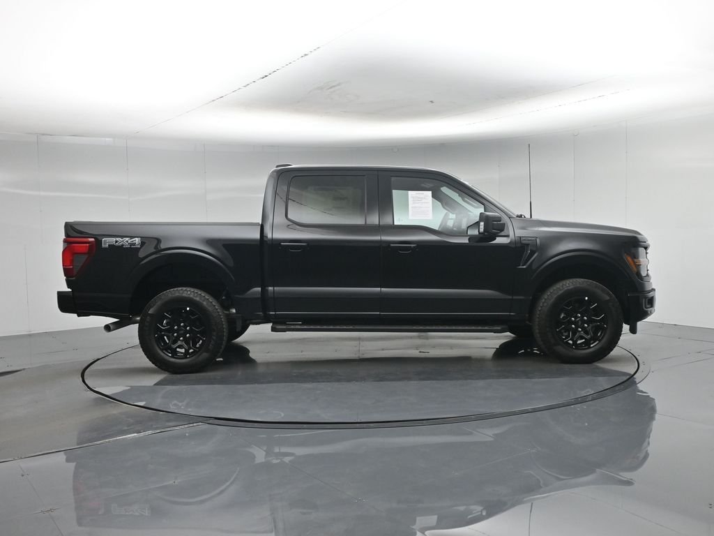 New 2026 Agate Black Metallic Ford XLT image 27
