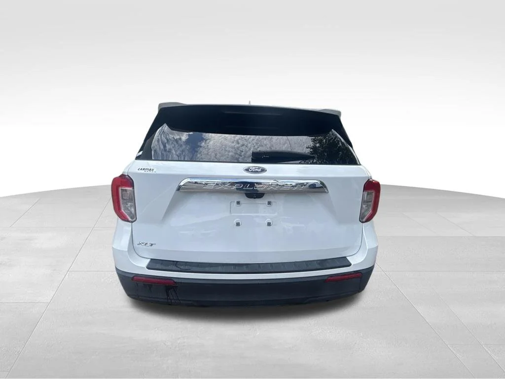 Used 2020 White Ford XLT image 4