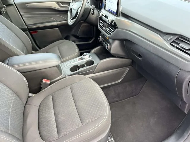 Used 2024 White Ford Active image 22