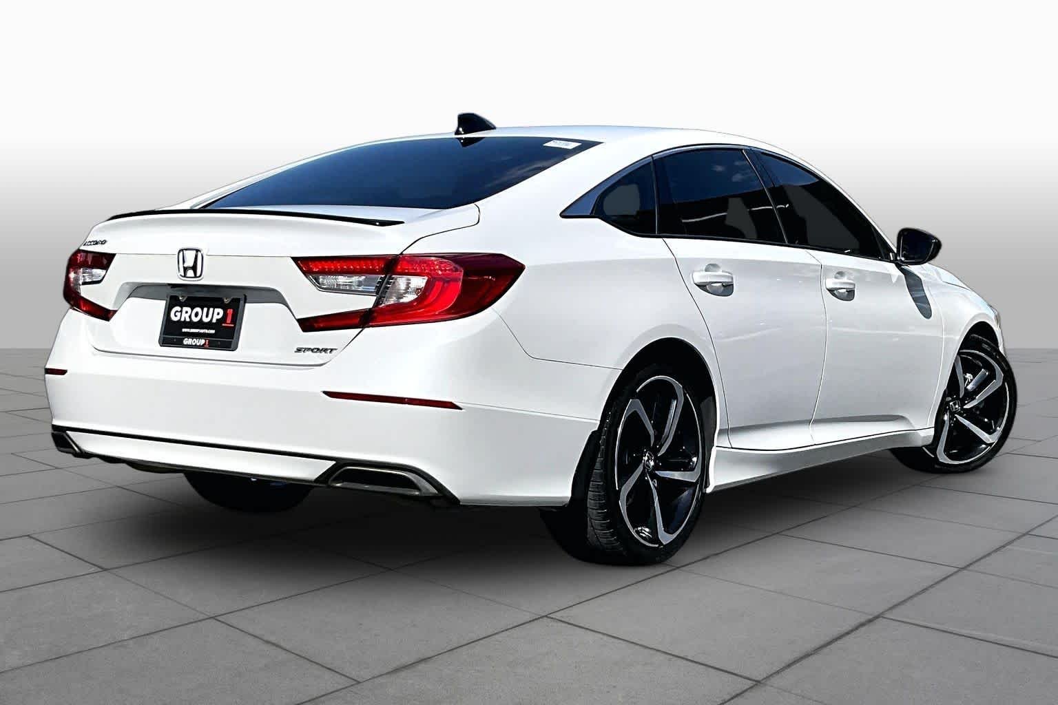 Used 2021 Platinum White Pearl Honda Sport image 13