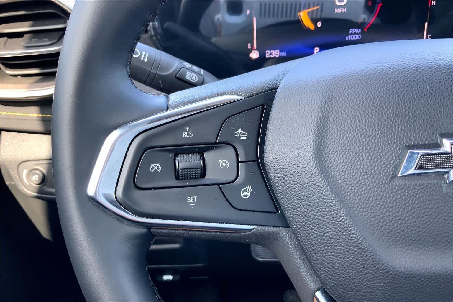 Used 2025 Sterling Gray Metallic Chevrolet ACTIV image 24