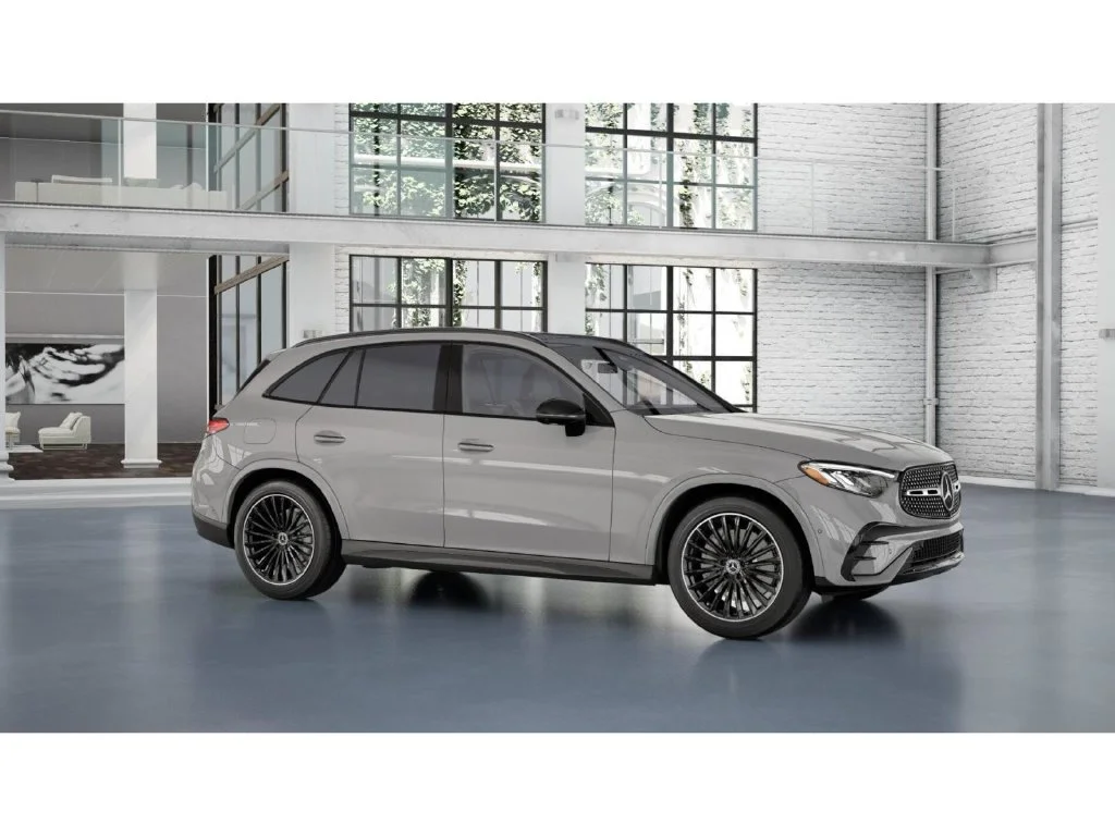 New 2027 White Mercedes-Benz GLC 300 image 13