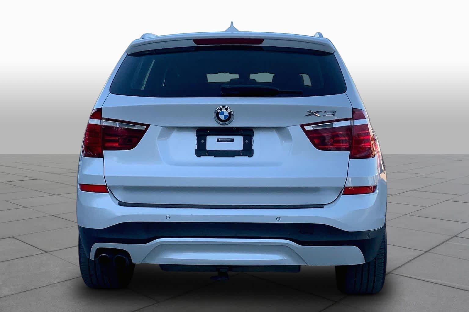 Used 2017 Alpine White BMW xDrive28i image 5