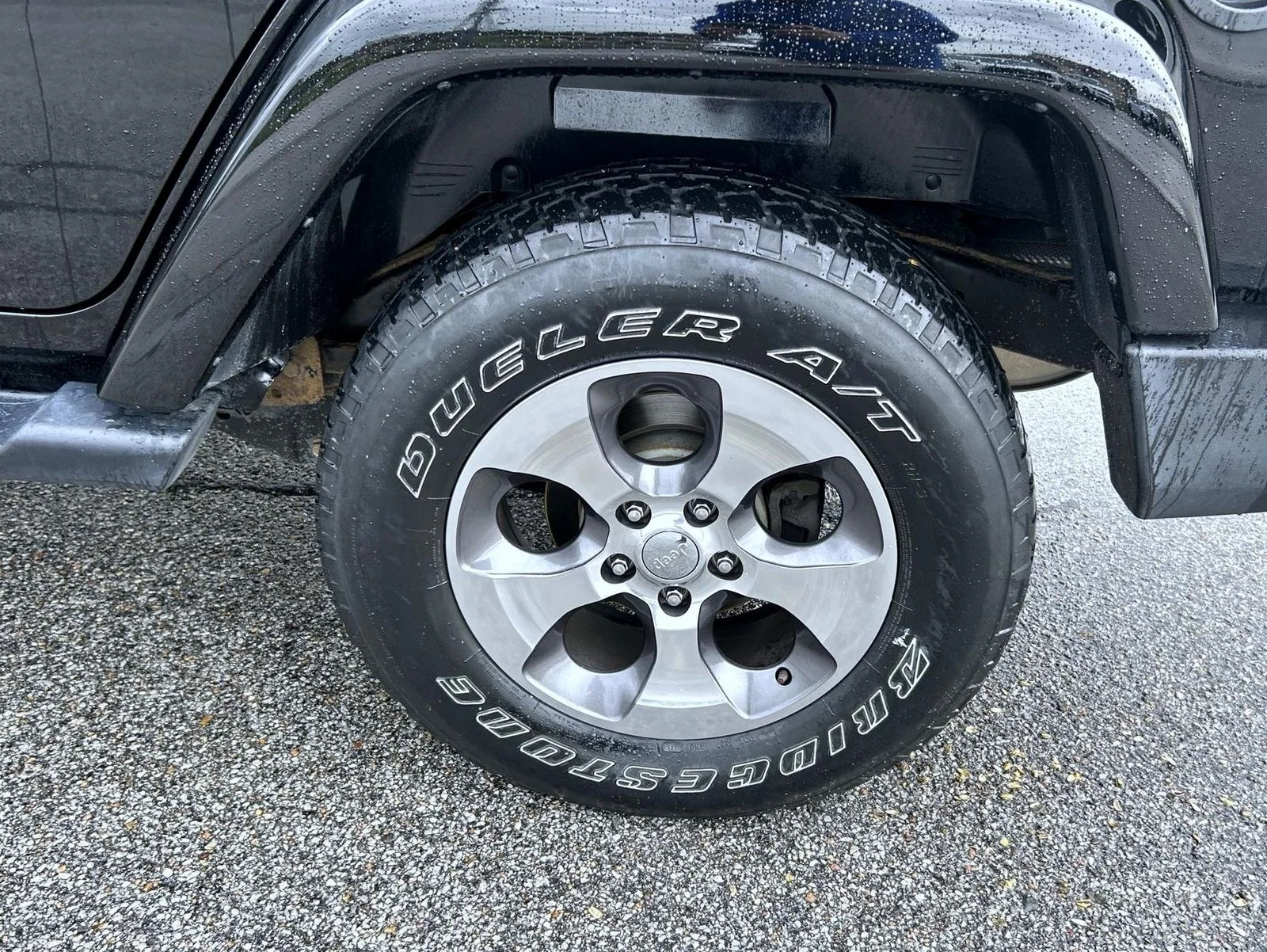 Certified Used 2018 Black Jeep Unlimited Sahara image 23
