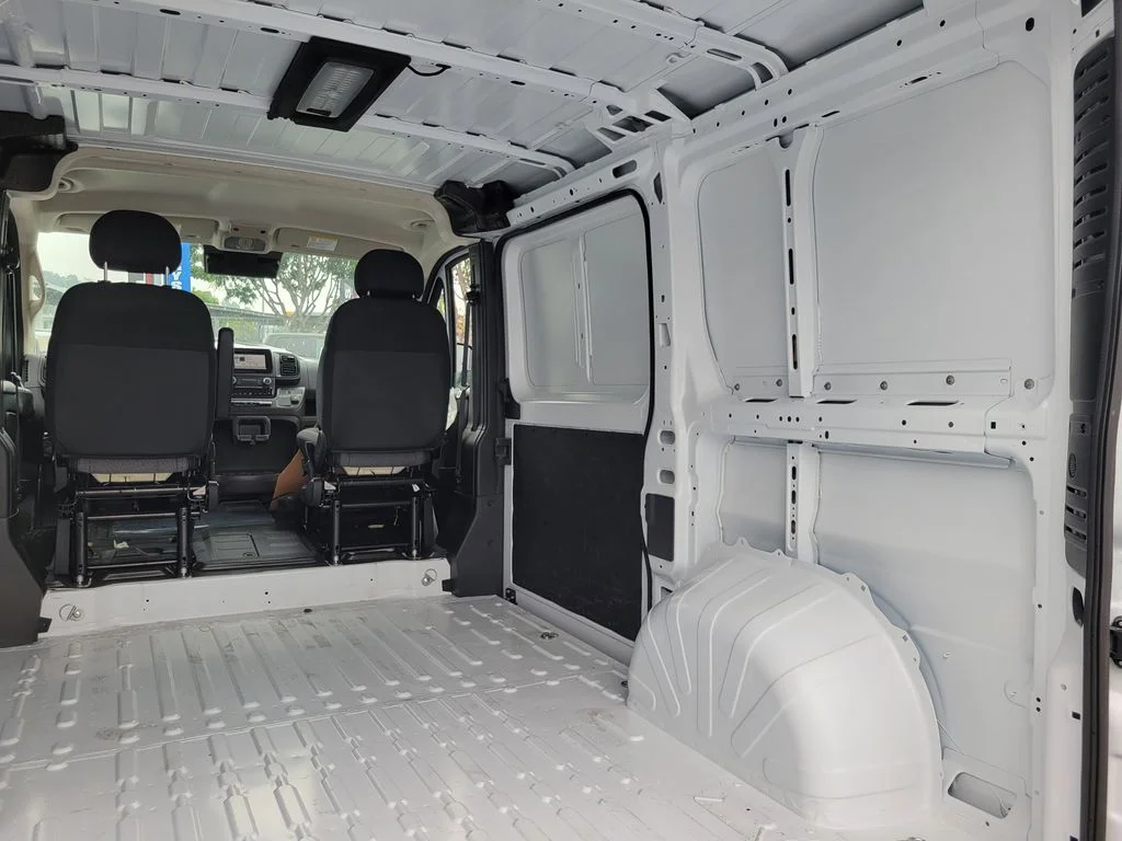New 2026 Bright White Clear-Coat Exterior Paint RAM Low Roof image 17