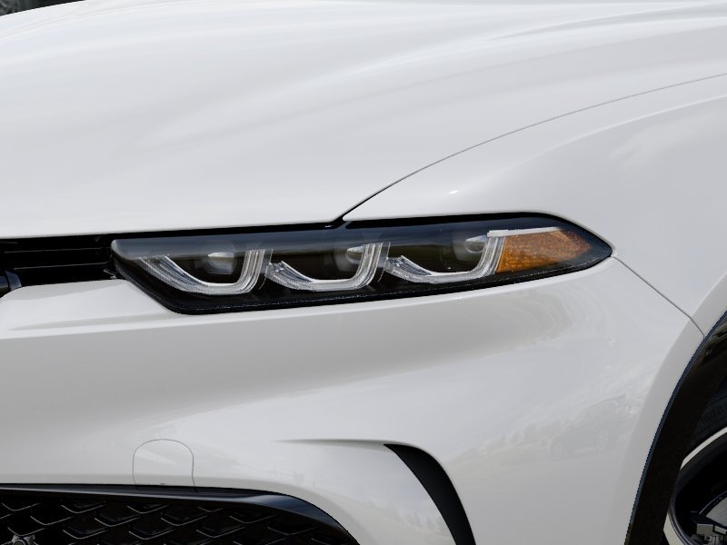 New 2025 Milano White Exterior Paint Alfa Romeo  image 33