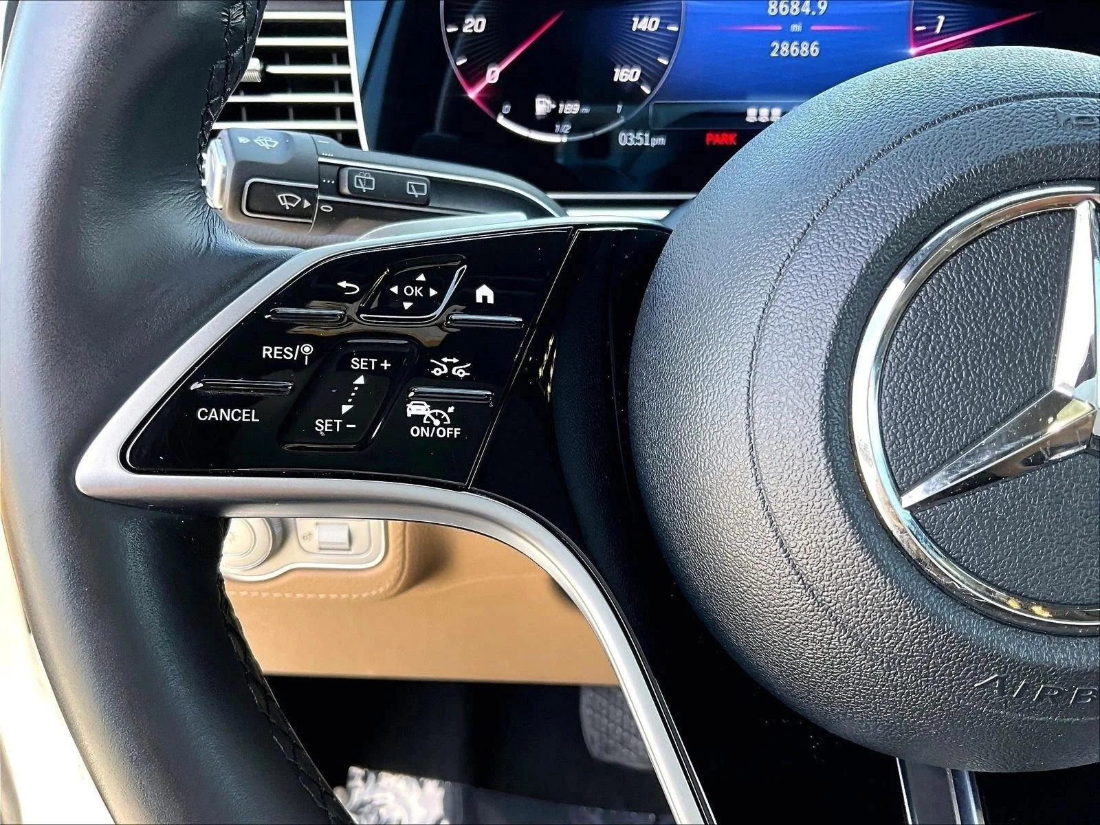 Used 2024 Polar White Mercedes-Benz GLE 450 image 20