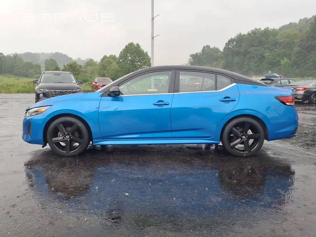 Used 2025 Electric Blue Metallic/Super Black Nissan SR image 4