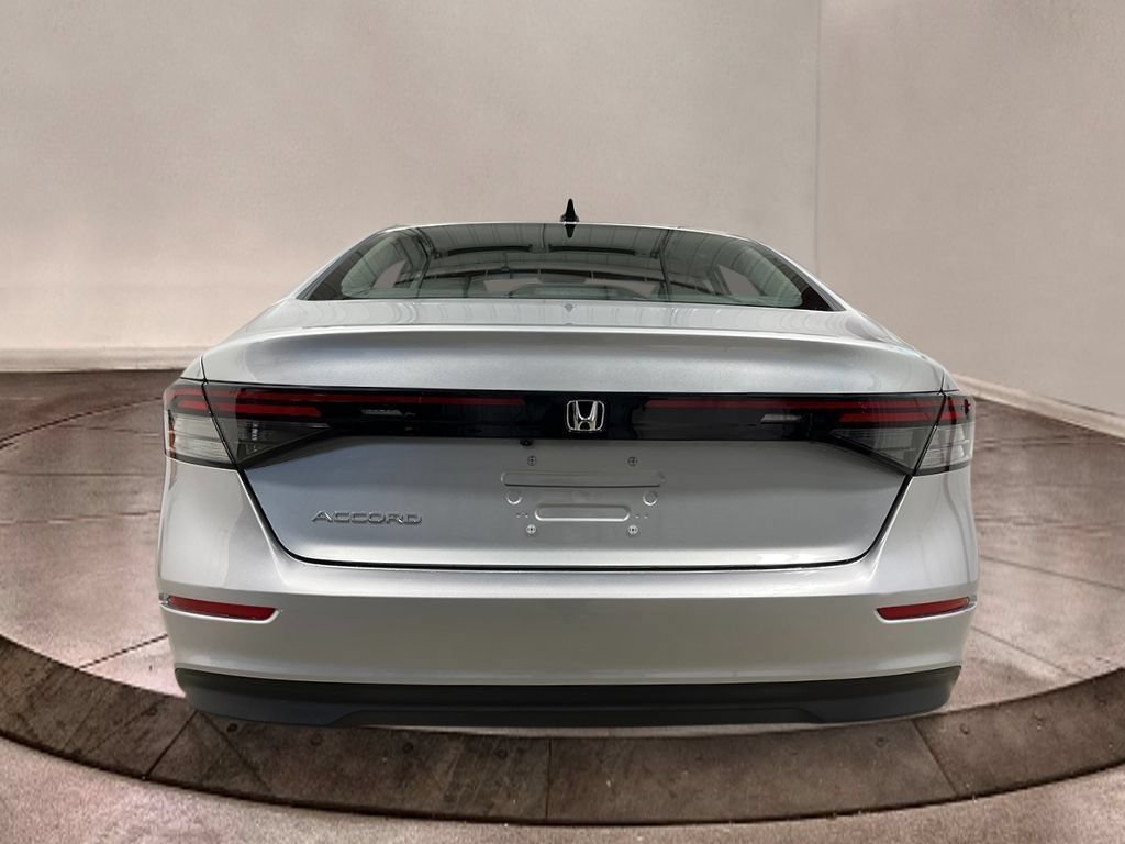 2025 Honda Accord SE - Photo 4