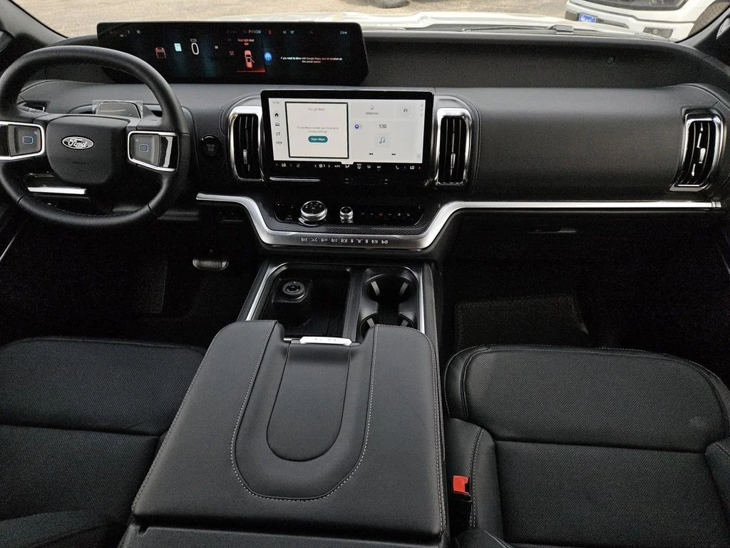 New 2026 Glacier Gray Metallic Tri-Coat Ford Platinum® image 5
