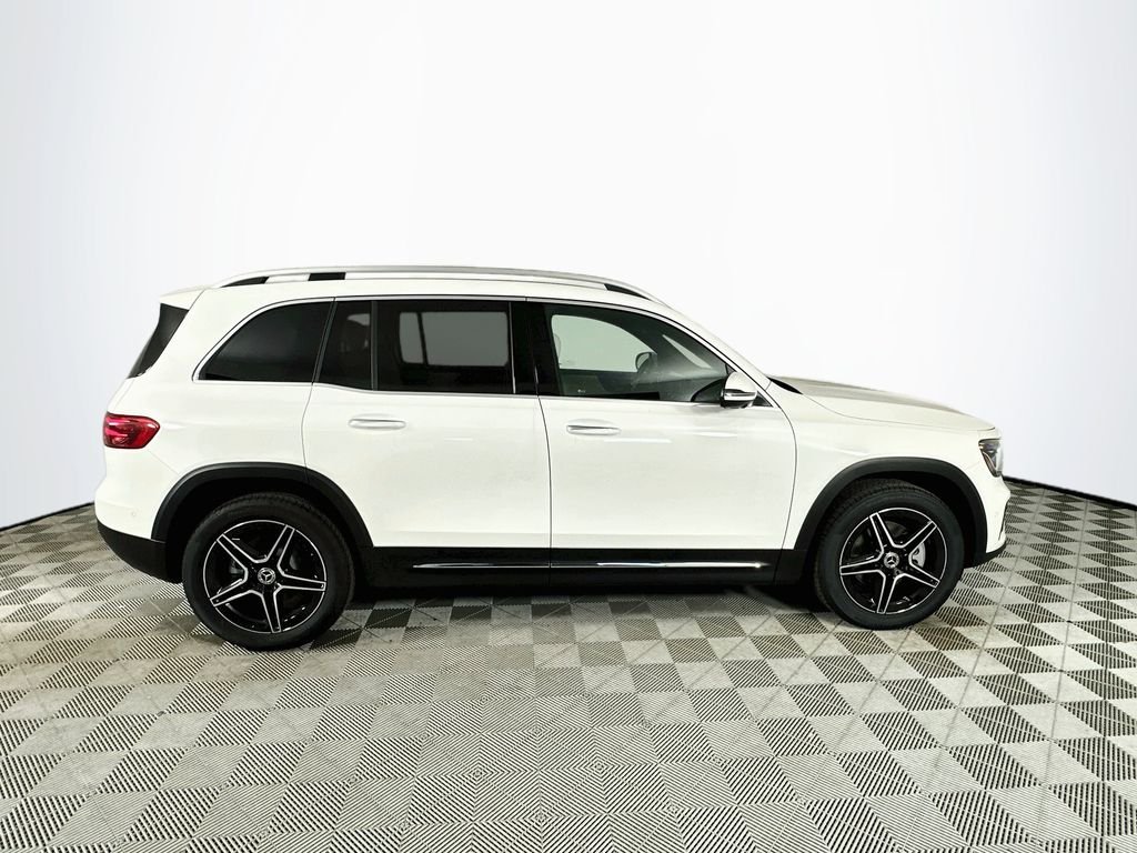 New 2026 Polar White Mercedes-Benz GLB 250 image 8