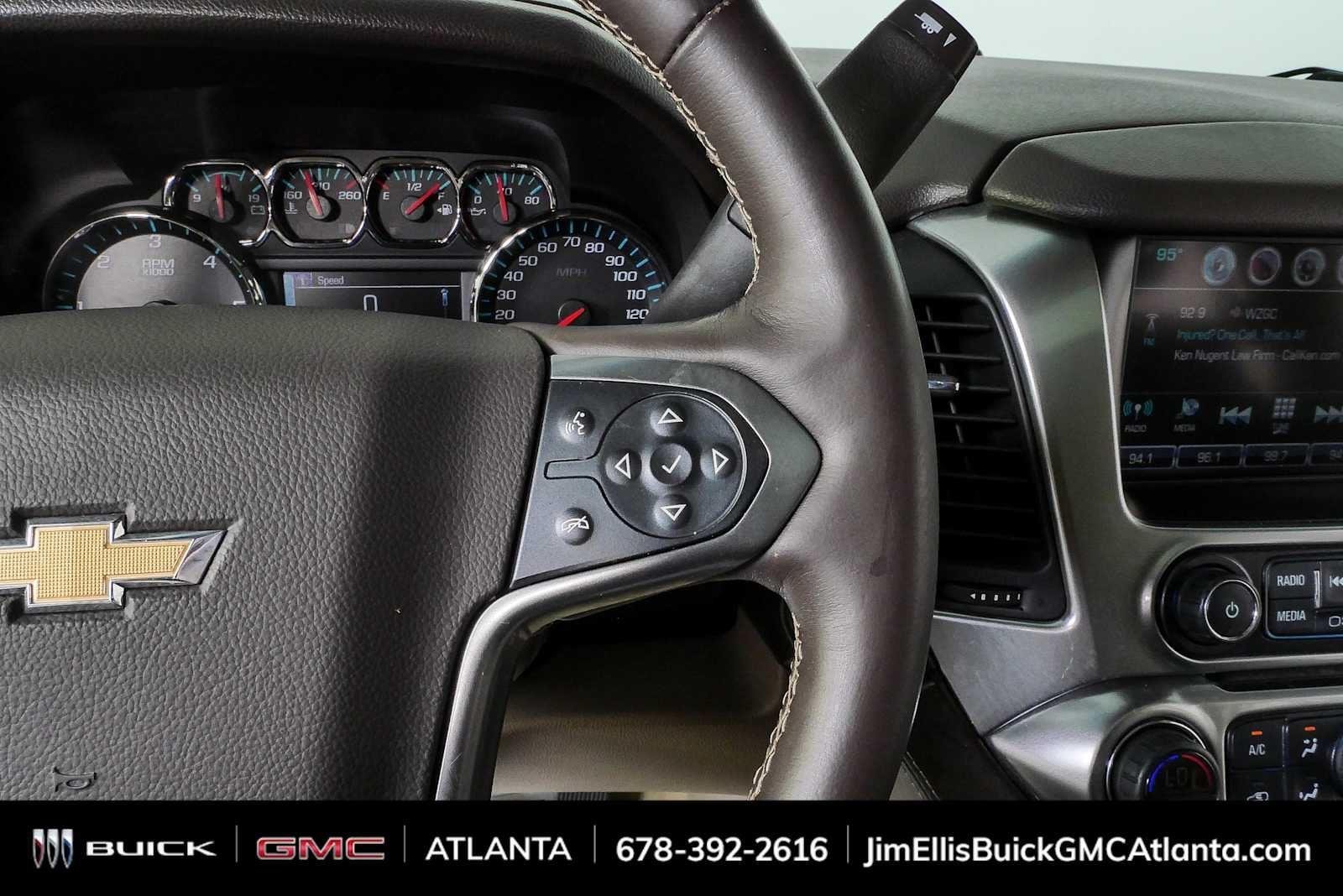 Used 2016 IRIDESCENT PEARL TRICOAT Chevrolet LT image 11