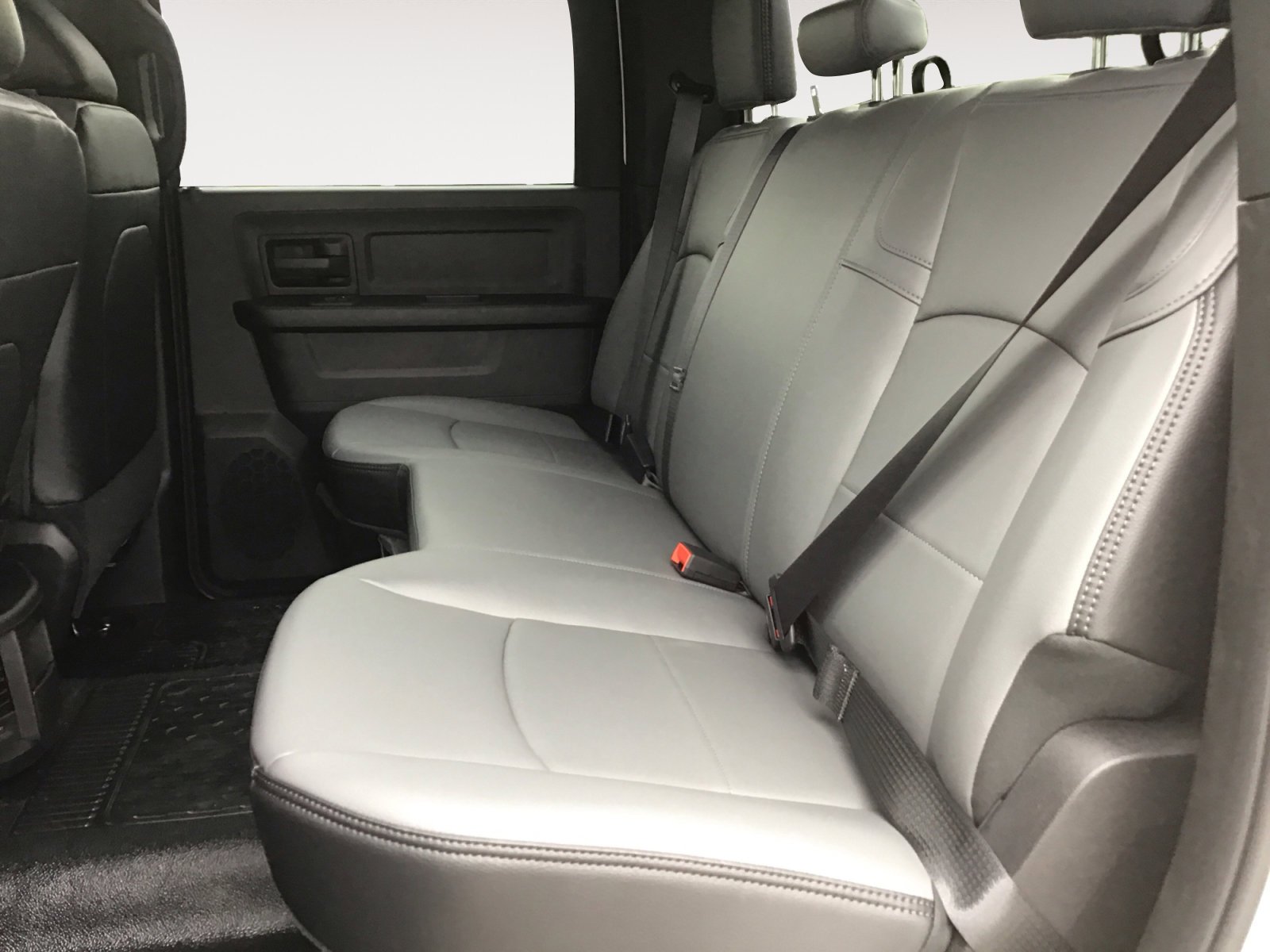 New 2026 Bright White Clearcoat RAM Tradesman image 20